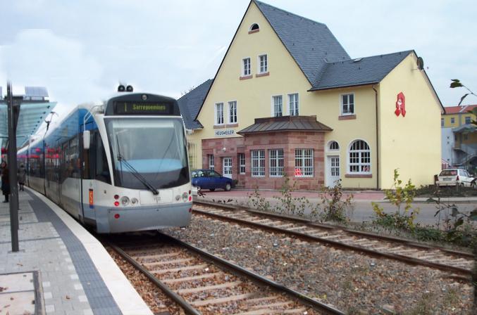 BahnhofmitSaarbahn.jpg (53305 Byte)
