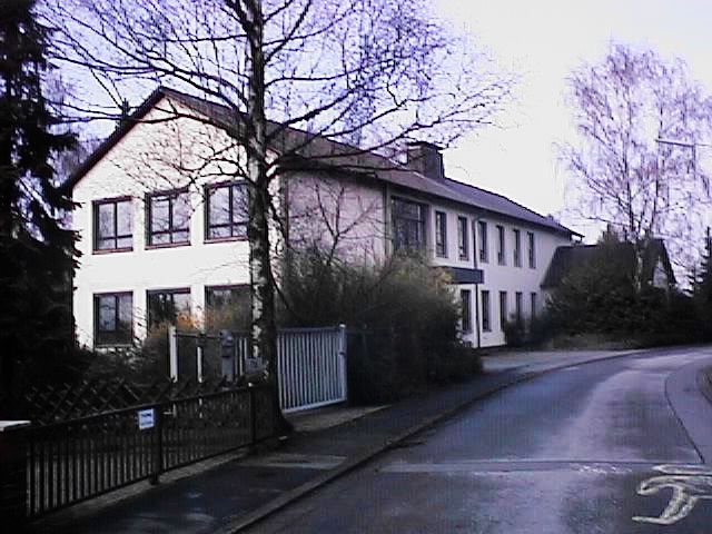 Schule-Hausw..jpg (71196 Byte)
