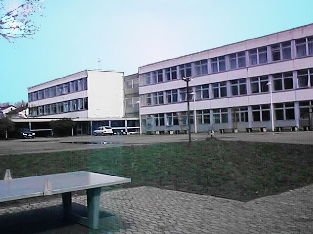 Schule-Real..jpg (53432 Byte)